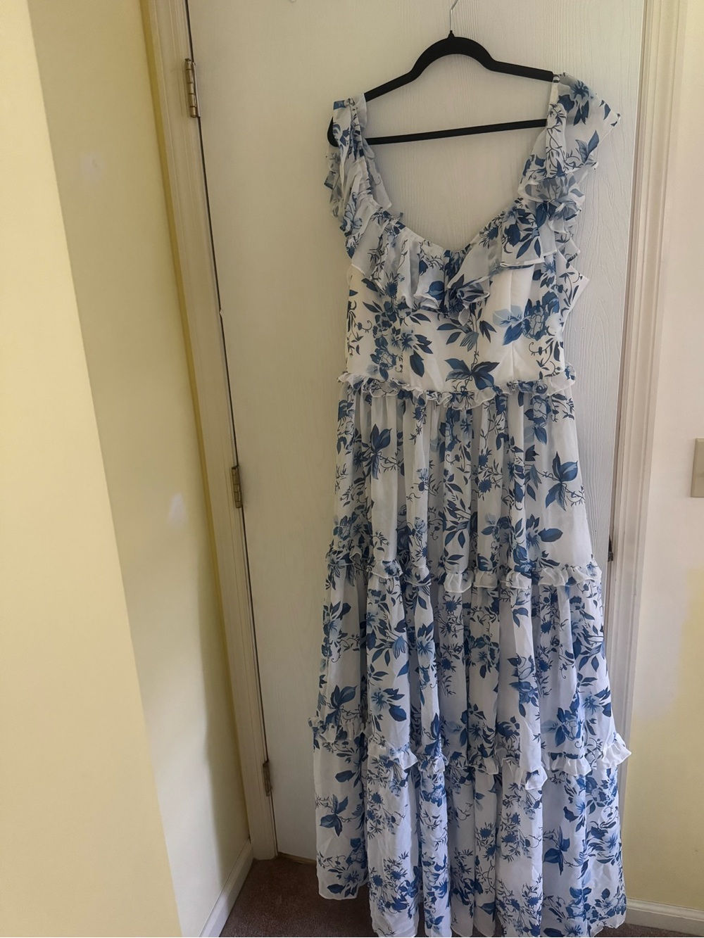 Women’s Floral Ruffle Maxi Dress - Blue & White